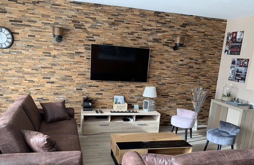 Lisieux Apartment | Au Cœur de Lisieux 83 m2 et vue sur la Basilique