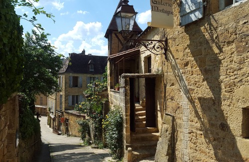Sarlat-la-Caneda Historic Center Apartment | Au Coeur de Sarlat, L'appart D'en Face