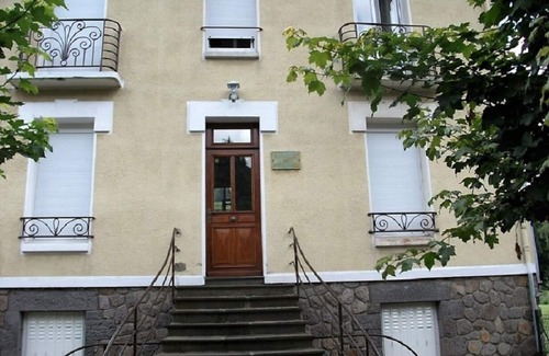 La Bourboule Condo | Au Doux Ombrages: quiet T2 on the first floor with balcony