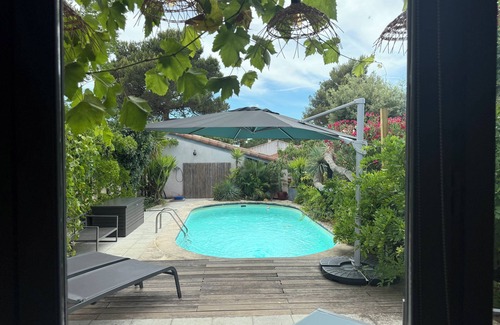 Le Cres House | Au Mazet de la Poulaillère (saltwater swimming pool, quiet, not overlooked)