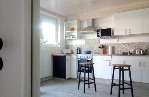 Issoire Apartment | Au parfait, T2 Rdc, frais, jardin, calme, parking, idéalement placé