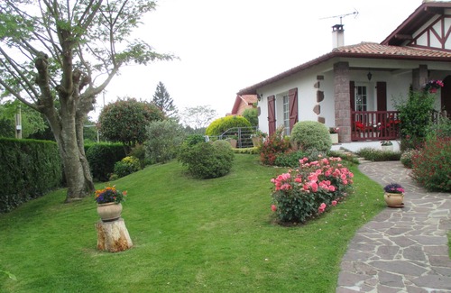 Ustaritz Apartment | AU Pays Basque, Entre mer et Montagne, au Calme, Appartement T3