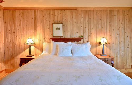 Cap-a-l'Aigle Hotel | Auberge À La Chouenne