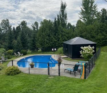 Magog Bed & Breakfast | Auberge Aux Deux Pères
