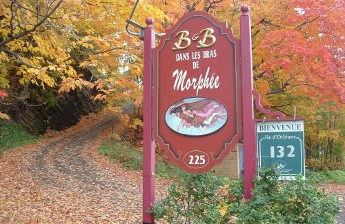 Saint-Jean-de-l'lle-d'Orleans Bed & Breakfast | Auberge Dans Les Bras de Morphée B&B