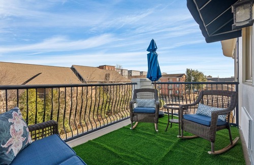 Auburn Condo | Aubie's Penthouse ~ 3/2 condo in Auburn, Alabama!