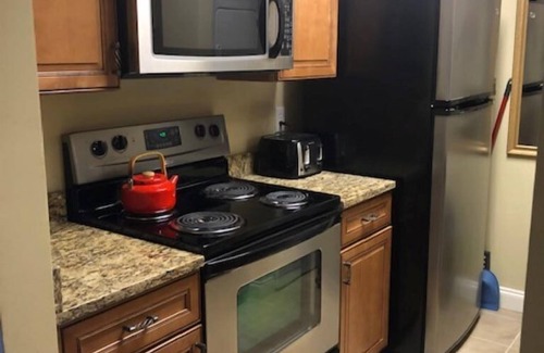 Auburn Condo | Auburn Al Game Day Condo <1 block to Toomer's Corner WAR EAGLE!