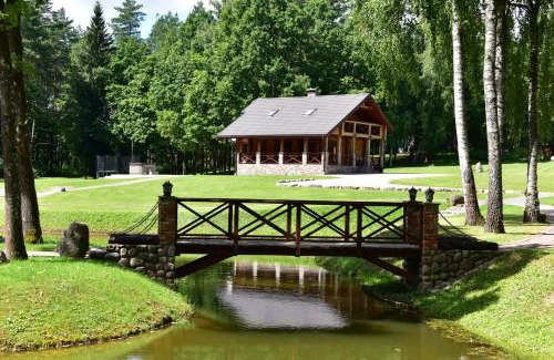 Gratiskes House | Auksinis Ąžuolas