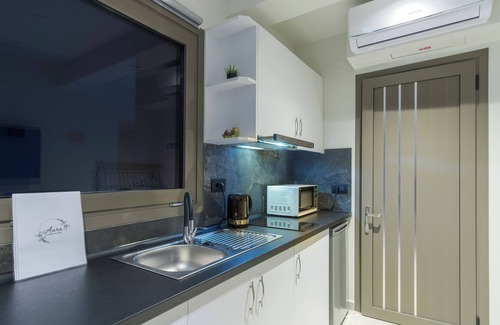Olympiada House | Aura Luxury Suites - Olympiada Cozy Getaways
