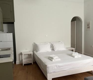 Ermoupoli Apartment | AURA Suites Syros - Anna Maria