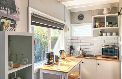 Hepburn Springs Apartment | Aurora Cottage at Hepburn Mineral Springs Reserve
