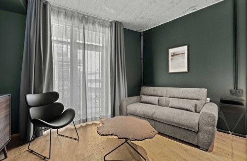 Reykjavik Apartment | Aurora Nooks - Superior Studio for 4 - free parking