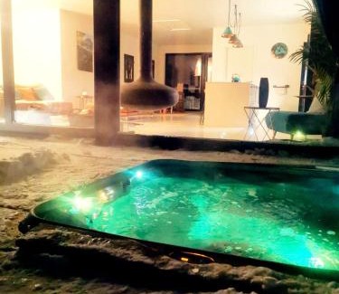 Kilpisjarvi Apartment | Aurora View Lapland, Sky View Bedroom & Jacuzzi