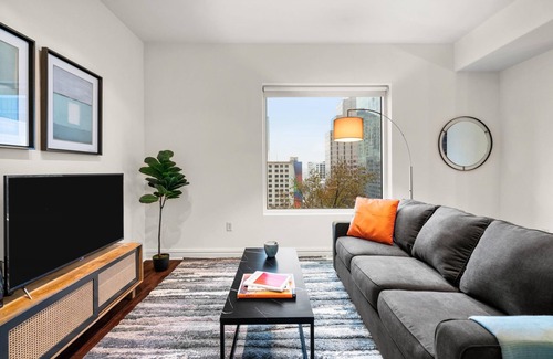 Waller Creek District Apartment | Austin | Central 2BD/2BA Apartment