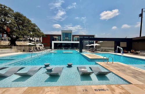 McNeil Apartment | Austin Getaway 1BR | Free Pool, Game Room & More