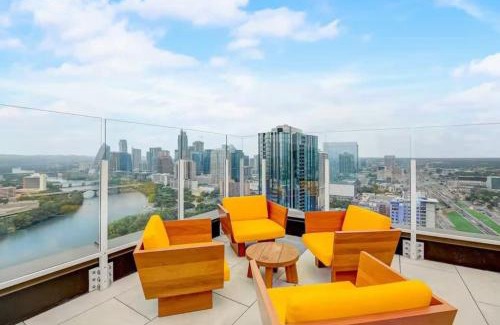 Rainey Street Historic District House | Austin McConaughey Heated Pool by Barcle