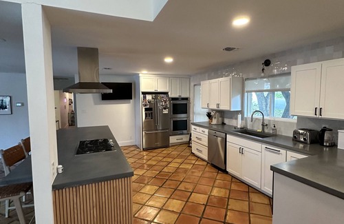 West Lake Hills House | Austin Paradise in the hills just 4 miles from downtown and 2 miles to Zilker.