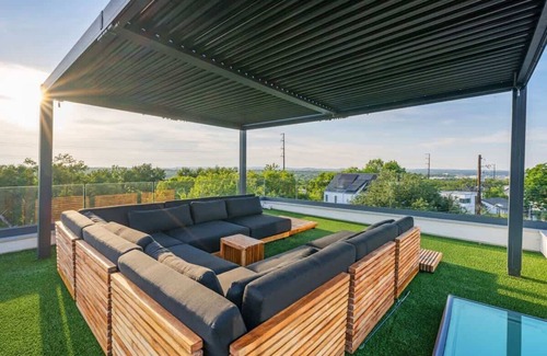Galindo House | Austin's Skyline Lux. Private Pool & Rooftop Deck