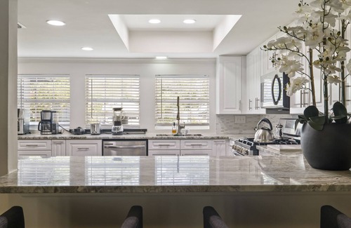 Austin House | Austin Southern Retreat , the place for bachelor parties and bachelorettes