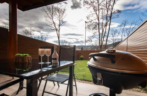 Leoben Apartment | AusZeit Steiraland 3 mit überdachter Terasse privatem Garten und gratis Parkplatz