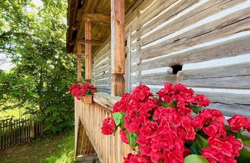Kostalov Cabin | Autentická horská chalupa ze 17. století s vnitřním dvorem - Kundratice