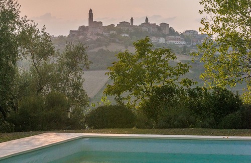 Monte San Pietrangeli Villa | Authentic Italian villa (sleeps 12) with private pool