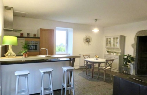Labeaume Cottage | Authentic and modern pool, South Ardeche, 2kms from the river