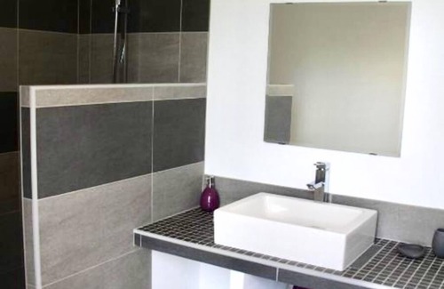 Labeaume Cottage | Authentic and modern pool, South Ardeche, 2kms from the river
