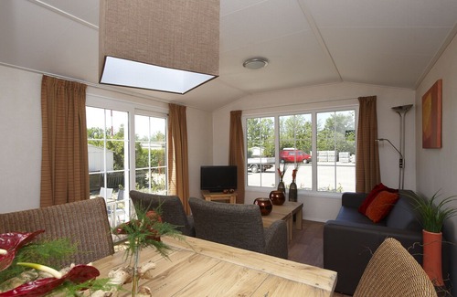 Hippolytushoef Villa | Authentic chalet with garden, near the Wadden Sea