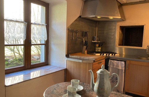 Esmoulieres Cottage | Authentic Charm at Saphoz Mill with Large Garden