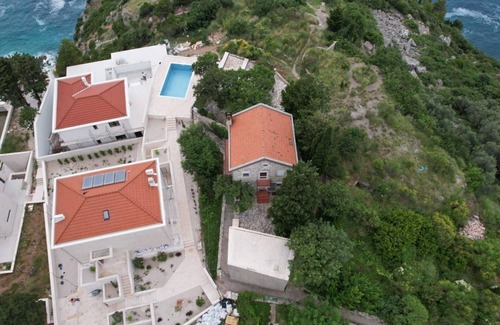 Krstac Villa | Authentic cliff villa, with pool, private staircase to hidden beach -Budva