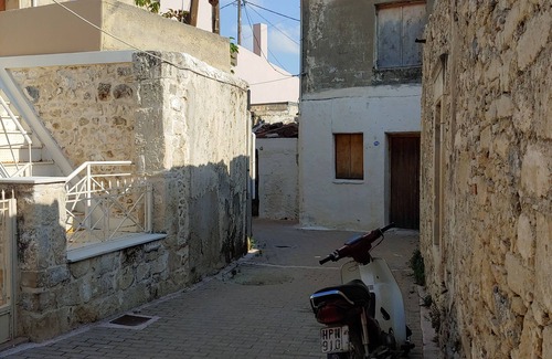 Venerato House | Authentic Cretan Village home center of island and 20 minute drive to Iraklionn