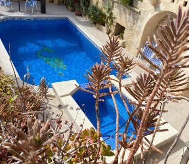 Xewkija Villa | Authentic Gozitan House sleeping up to 21!