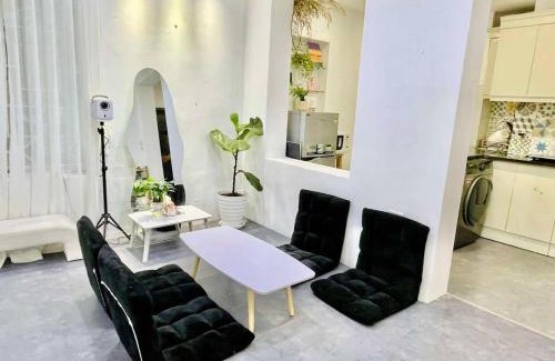 Hang Bai Apartment | Authentic Hanoi Collective Housing near Hoan Kiem Lake