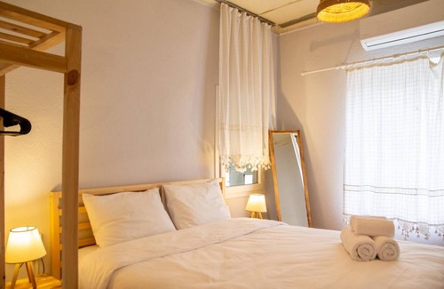 Konak Apartment | Authentic House near Popular Attractions in Izmir