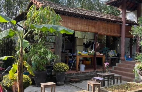 Huong Thuy House | Authentic Huế Garden Homestay: Immerse in Vietnamese Culture with Family Hosts
