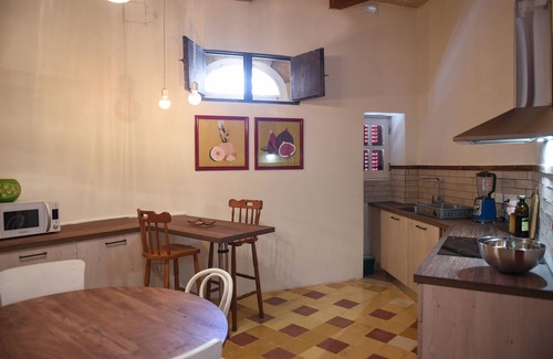 Zejtun House | Authentic Maltese 2-bedroom House with Terrace