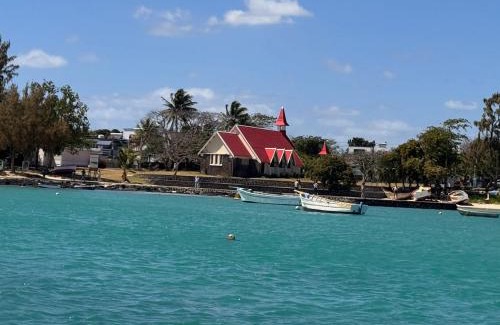 Pointe aux Biches Apartment | Authentic Mauritian Guest House Trou aux biches