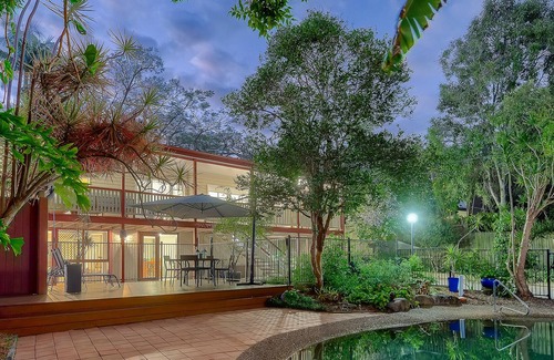 Bardon House | Authentic Queenslander in the heart of Brisbane
