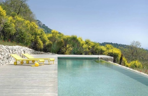 Seillans Villa | Authentic Sheep-fold Fully Renovated