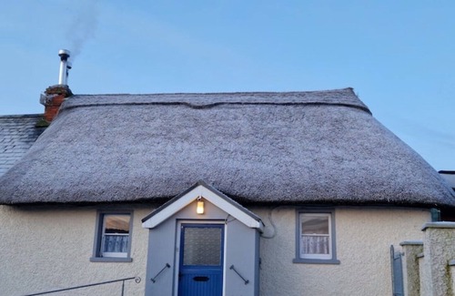 South Tipperary Cottage | Authentic thatched cottage in the heart of Irelands ancient East.