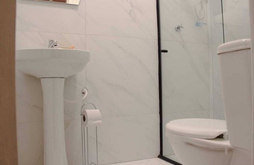 Foz do Iguacu City Centre Apartment | Automated master suite in the center of Foz