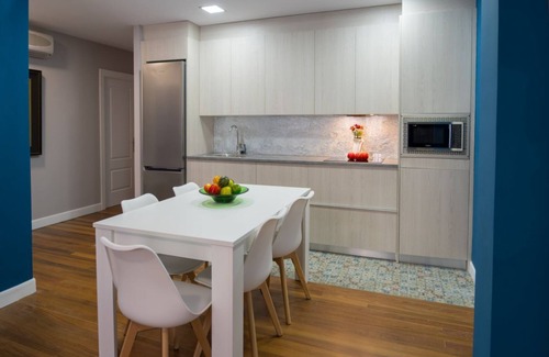 Ametzola Apartment | Autonomy renovated centric