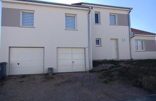 Pont-a-Mousson Apartment | Aux pieds de la colline de Mousson