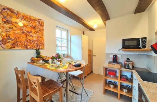 Kandel Apartment | AVAHOME: Space for 6, WLAN, Netflix, Nespresso, parking spaces in the middle of Kandel