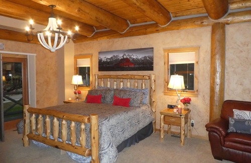 Sturgis Cabin | "Available 2025 Sturgis Rally, Ready for All Your Rally Adventures!"