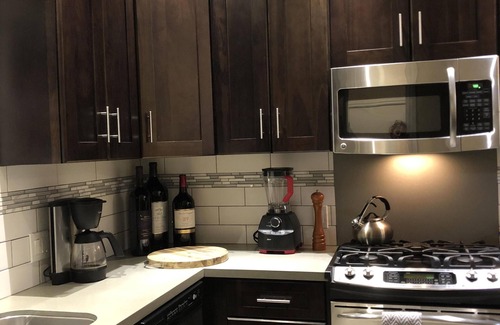 Napa Cottage | Available * Downtown Napa- Beautifully Remodeled -2Bedroom 2 Bathroom Home