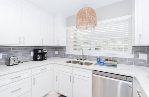 Clear Lake Shores House | Available for Labor Day! with Game Room, Huge Backyard & Walk to the Boardwalk!