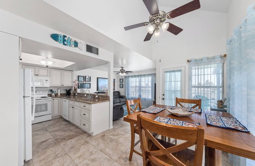 Port Isabel Cottage | Available for Spring! Lazy Days Sea Cottage #1015