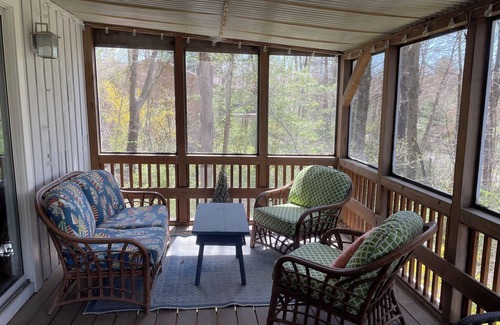 Goshen House | Available ski season 2026! 4 Bedroom 3 full bath, 10 minutes to Mohawk Moutain